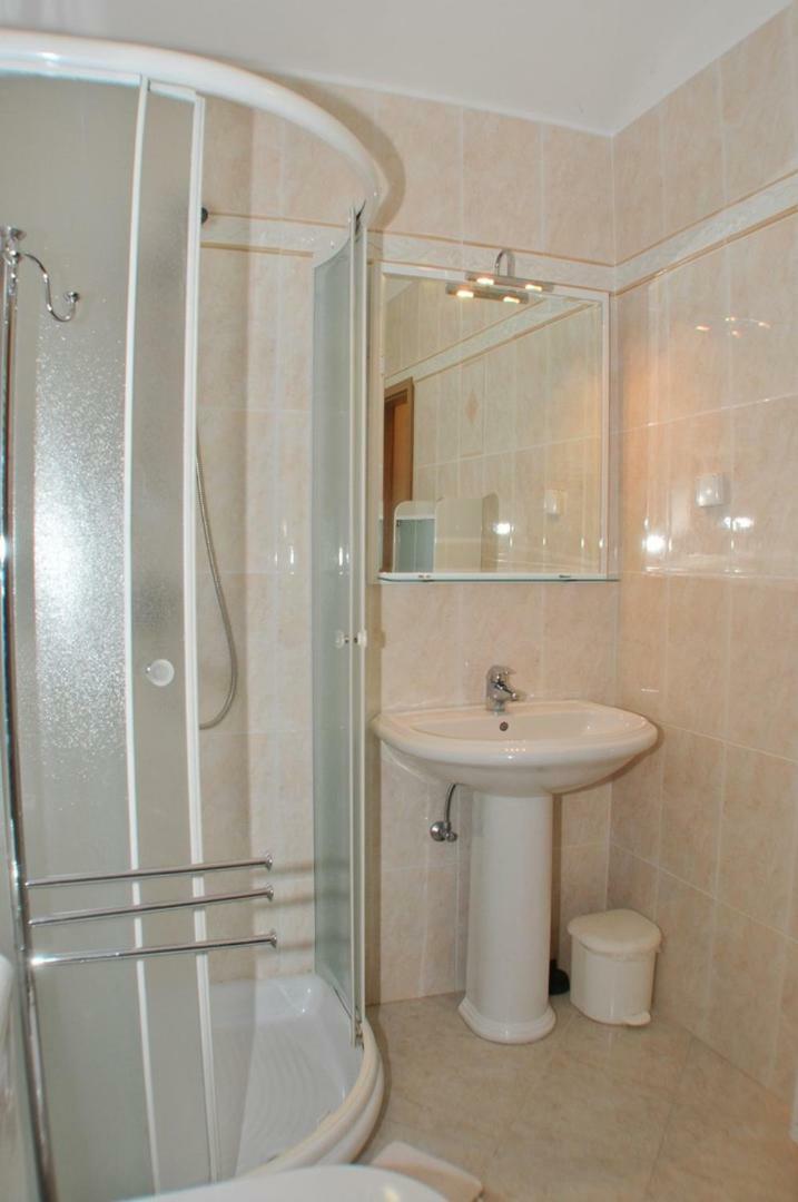 Haus Liliana Hotel Tar-Vabriga Kültér fotó