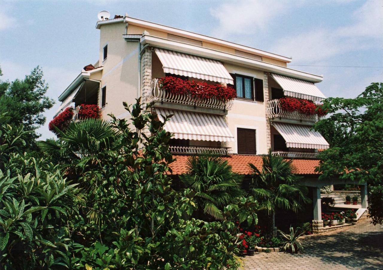 Haus Liliana Hotel Tar-Vabriga Kültér fotó