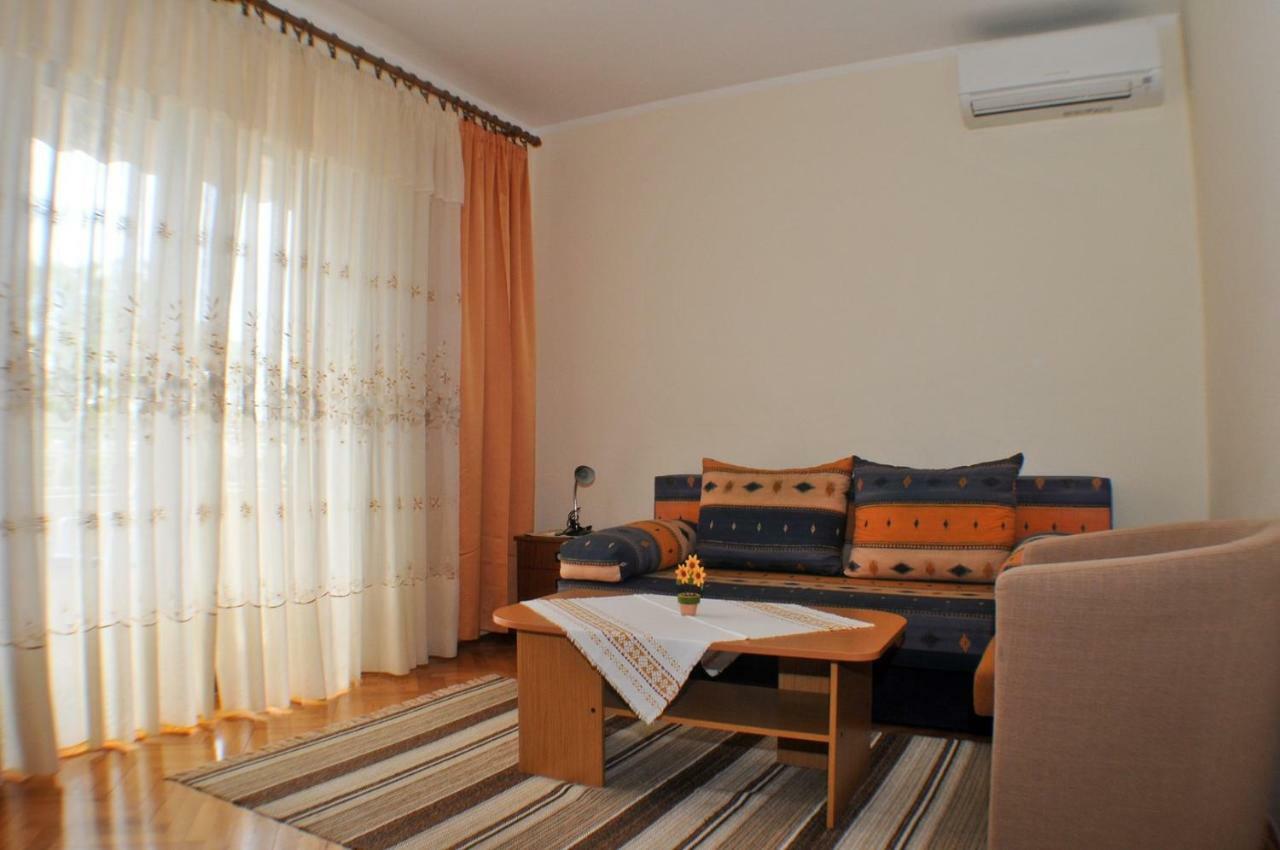 Haus Liliana Hotel Tar-Vabriga Kültér fotó
