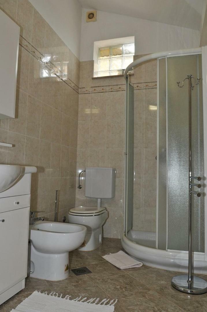 Haus Liliana Hotel Tar-Vabriga Kültér fotó